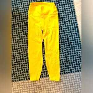 Sunny gorgeous Andar workout leggings